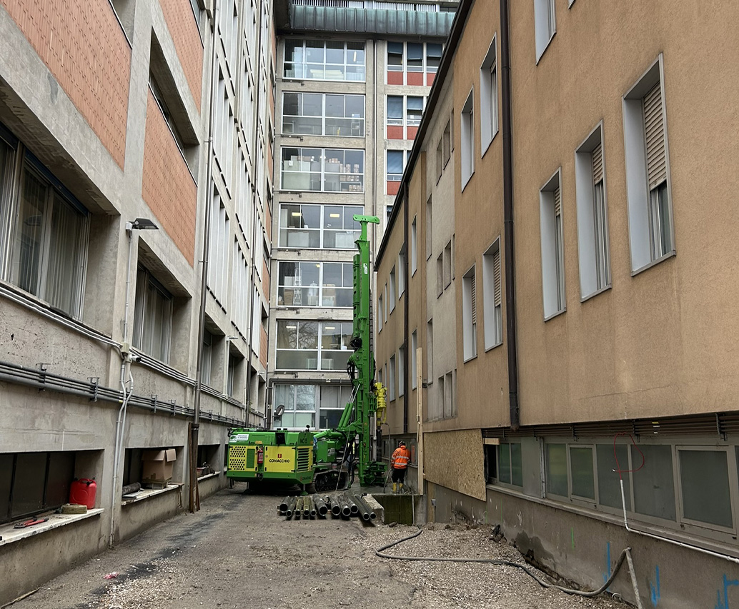 Iniezione di calcestruzzo in micropalo