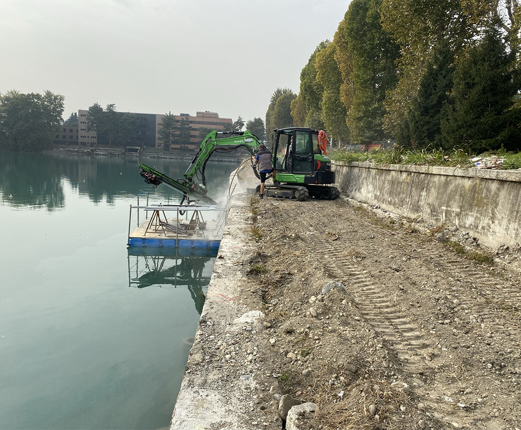 Parete in pietra con interventi di consolidamento