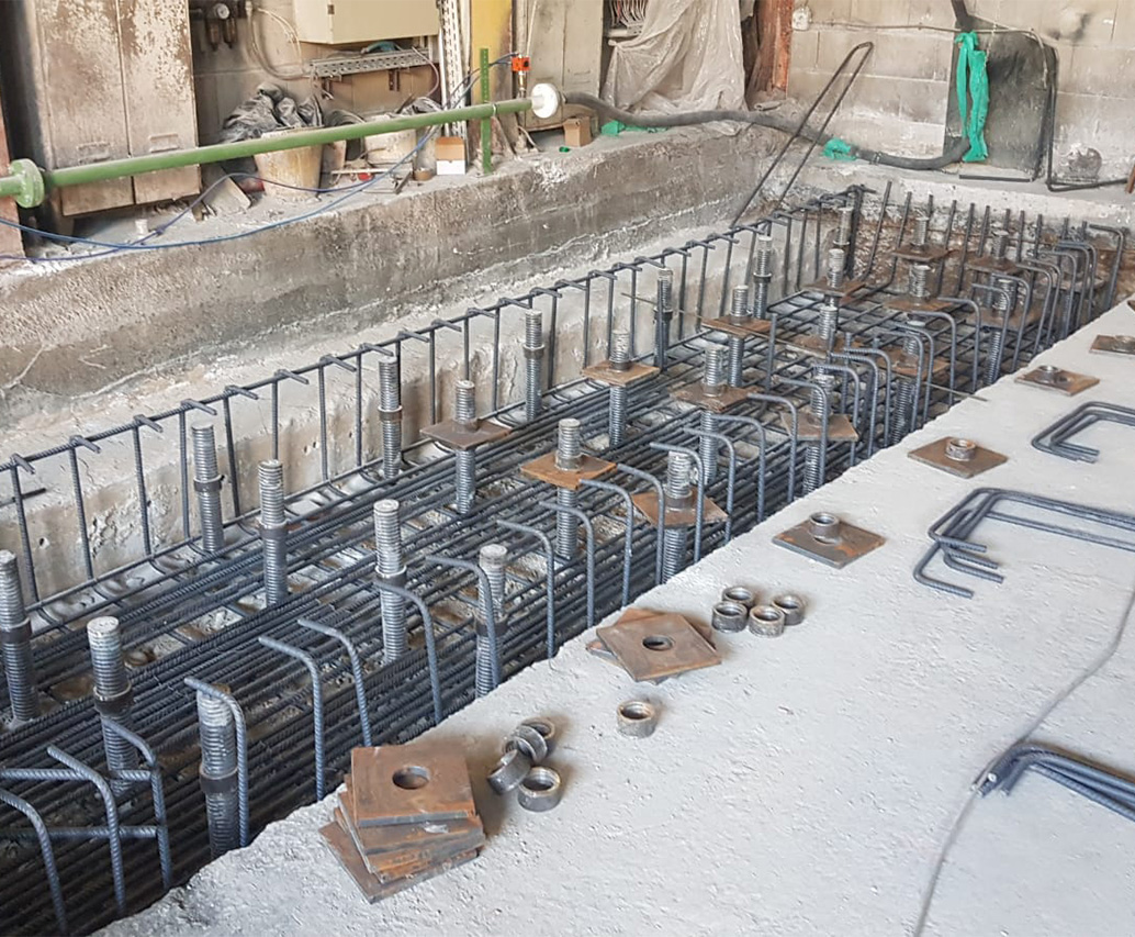 Plateau di fondazione con teste di microp