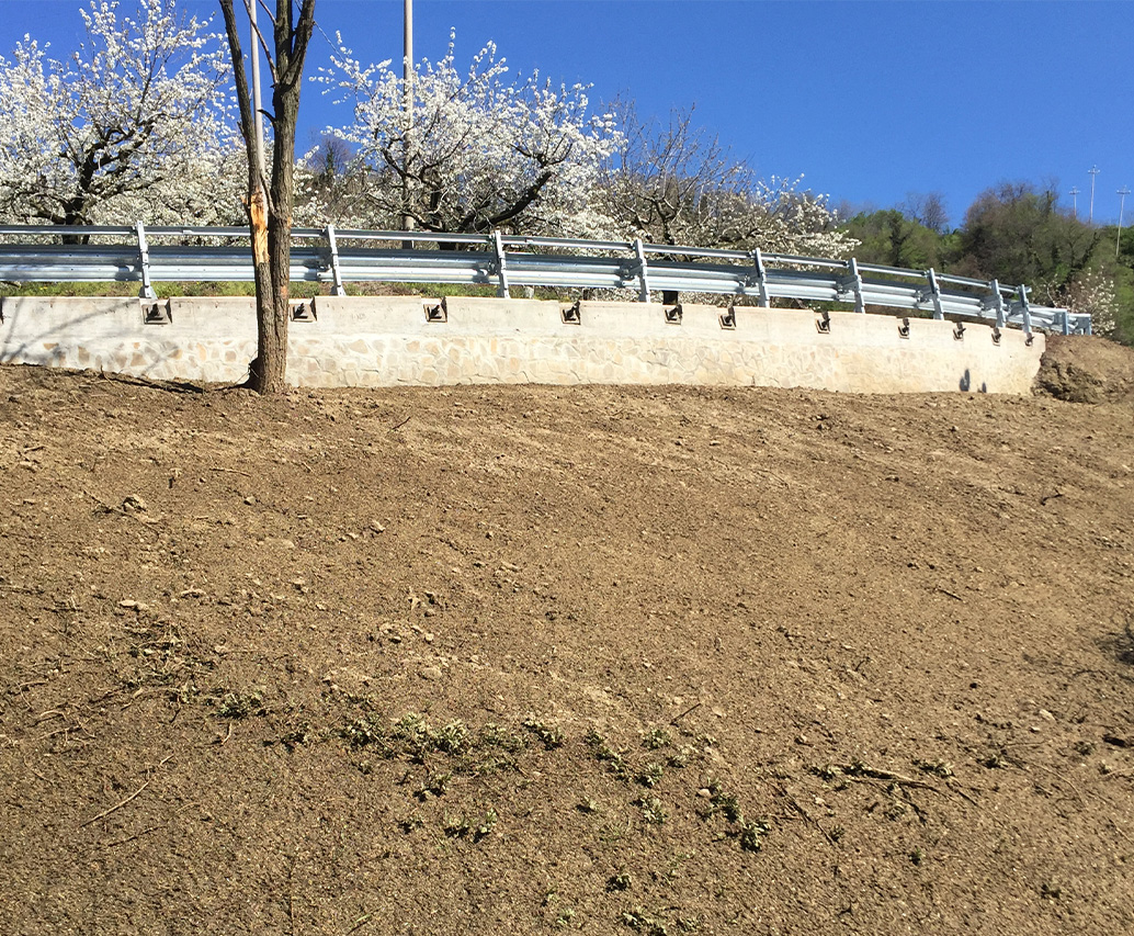Rinforzo strade e terreni
