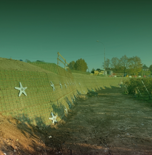 Reti elettrosaldate e
gabbioni metallici accatastati